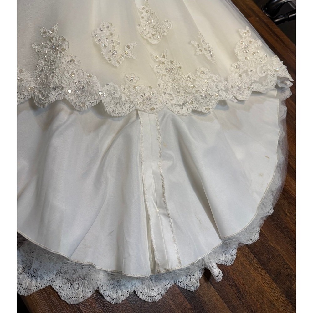 Michelangelo stunning flower girl dress Size 3. Ivory. David's Bridal - Picture 5 of 12